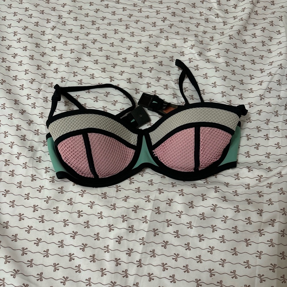 Triangl Bikini top